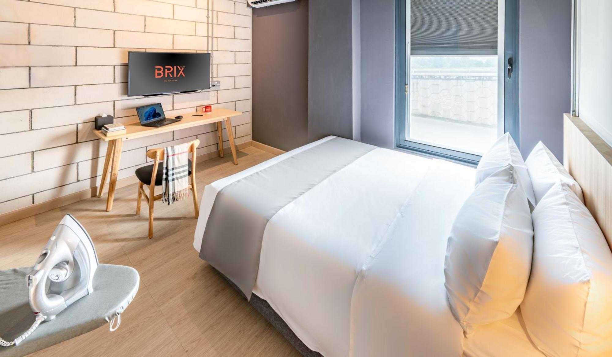Brix Klia By Pinetree Hotel Sepang Ngoại thất bức ảnh